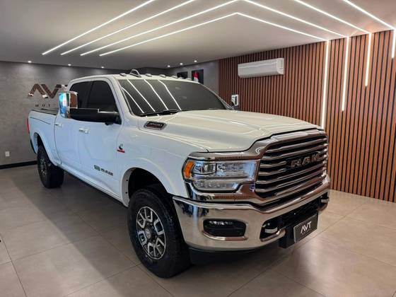RAM 3500 6.7 I6 TURBO DIESEL LIMITED LONGHORN CD 4X4 AUTOMÁTICO RAM 3500 6.7 I6 TURBO DIESEL LIMITED LONGHORN CD 4X4 AUTOMÁTICO